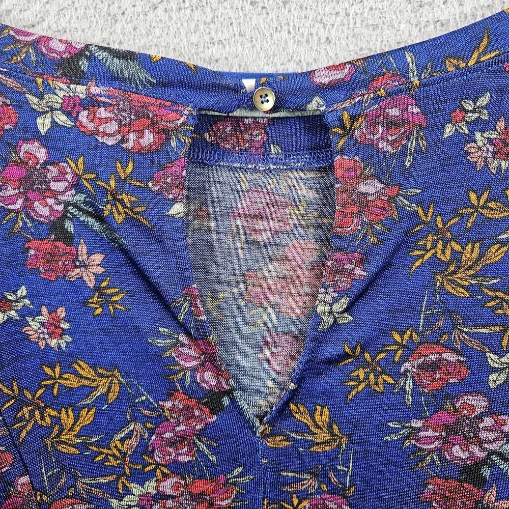 Free People‎ Top Women Medium Floral Print Ruffle Stretch Cut Back Red Blue